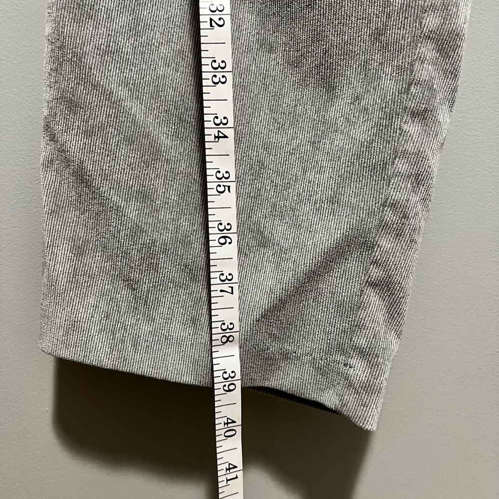 Textured pant - Picture 3 of 5